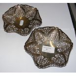 A pair of pierced silver bonbon dishes - Birmingha