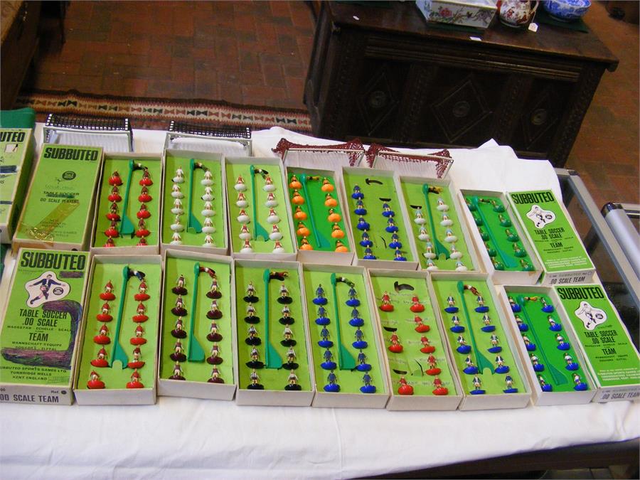 Various boxed Subbuteo players and accessories - Image 3 of 12