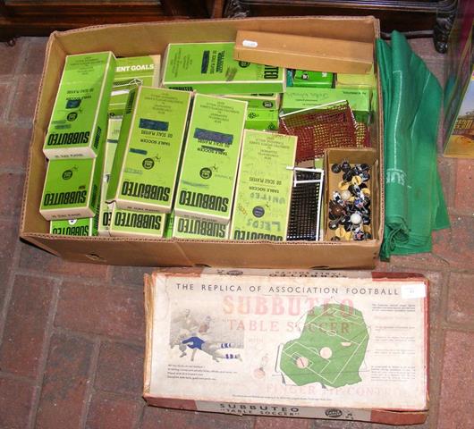 Various boxed Subbuteo players and accessories - Image 2 of 12