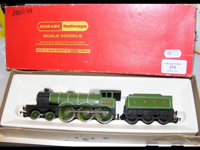 A Hornby Locomotive and Tender - R866