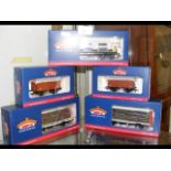 Five boxed Bachmann Wagons, including 38-376