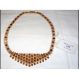 A lady's elegant gold necklace - stamped 750 - 33g