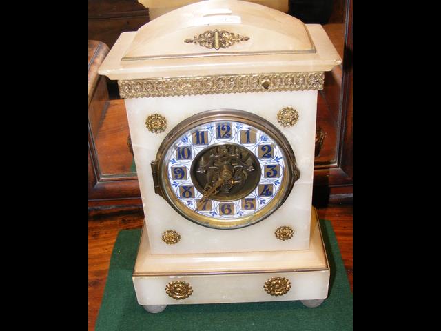 Victorian alabaster mantel clock - 32cm high