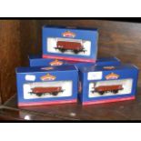 Five boxed Bachmann Wagons