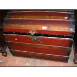 Antique dome top trunk