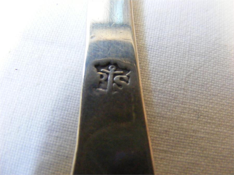 A Chard Laceback Trefid silver spoon - 1699 - by R - Image 7 of 9