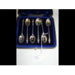 Set of six silver Apostle spoons in presentation c