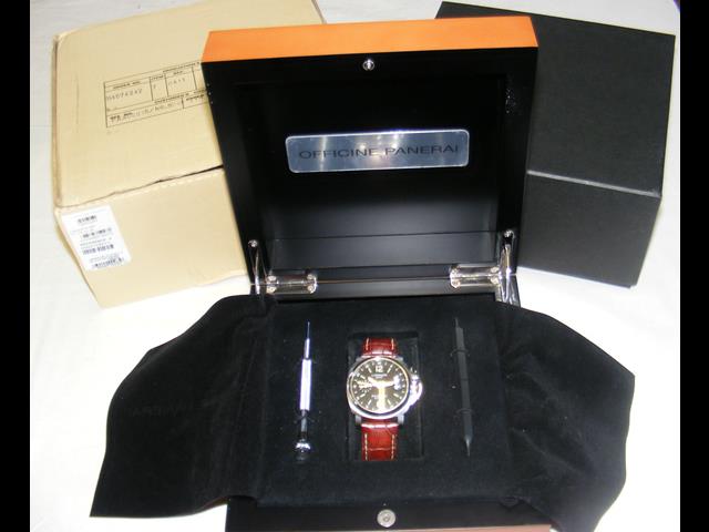 A Panerai Luminor GMT Automatic wrist watch - havi