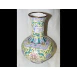 Chinese enamel baluster vase - 21cm tall