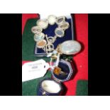 A decorative agate set bracelet, pendant and ring