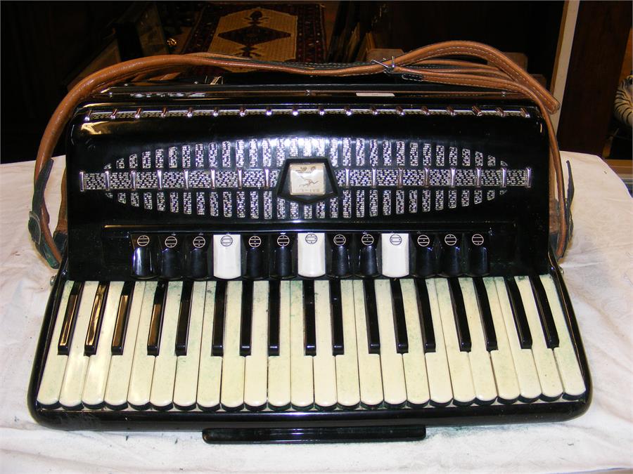 A Baile Superchampion piano accordion in carrying - Image 2 of 8