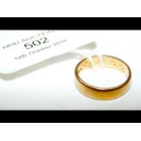 An 18ct gold ring