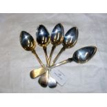 Five silver dessert spoons - 4.7oz