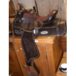 Good quality horse saddle with suede decorated sea