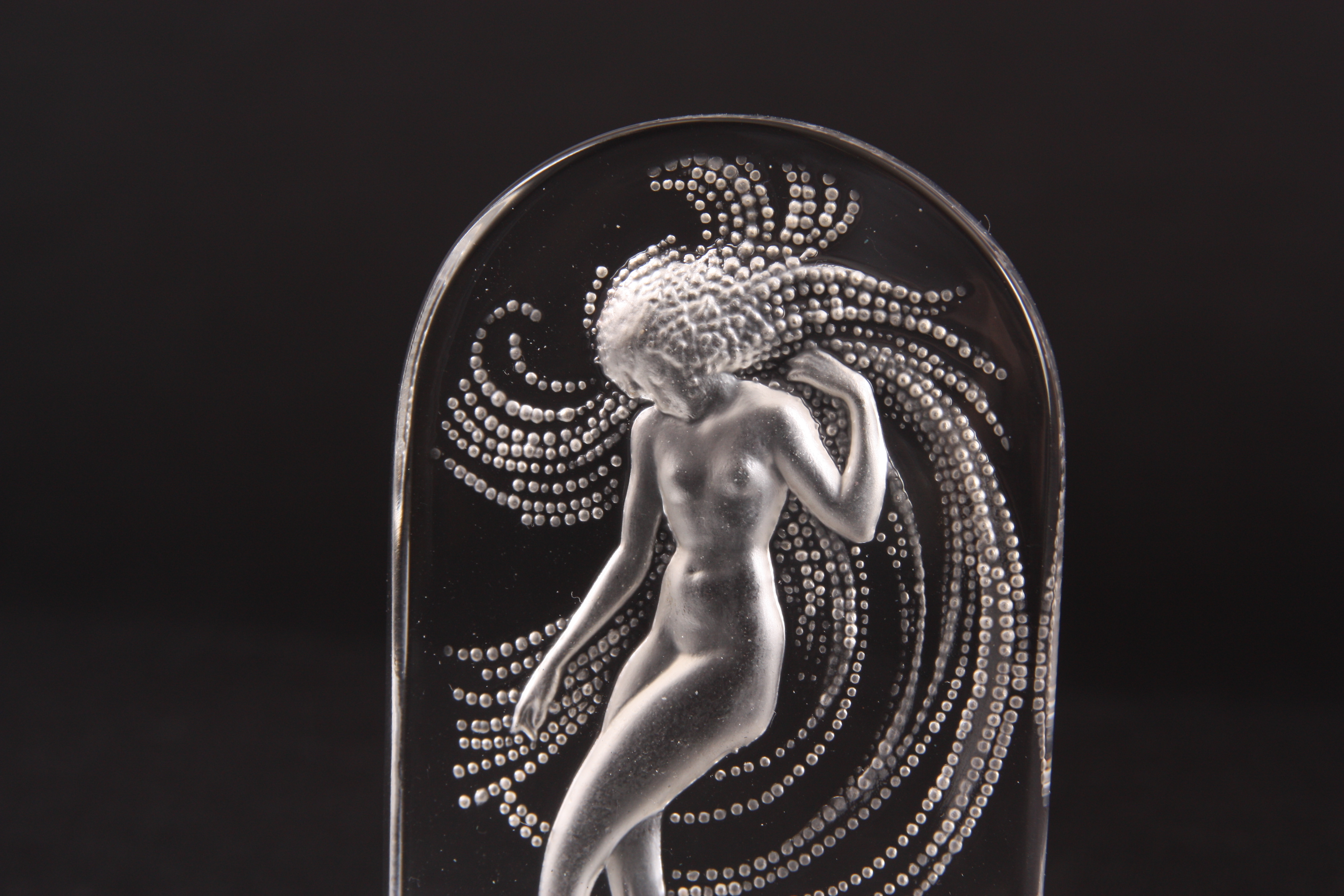 A LALIQUE GLASS NAIADES PIN TRAY signed to the base Lalique France. - Image 2 of 3