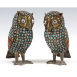 A PAIR OF EARLY 20th CENTURY CHINESE GILT METAL OWLS decorated with coloured glass detail 10cm