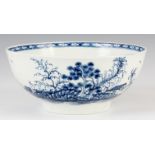 AN 18TH CENTURY BLUE AND WHITE ROCK ISLAND BLUE AND WHITE FIRST PERIOD WORCESTER BOWL 7cm high 15.