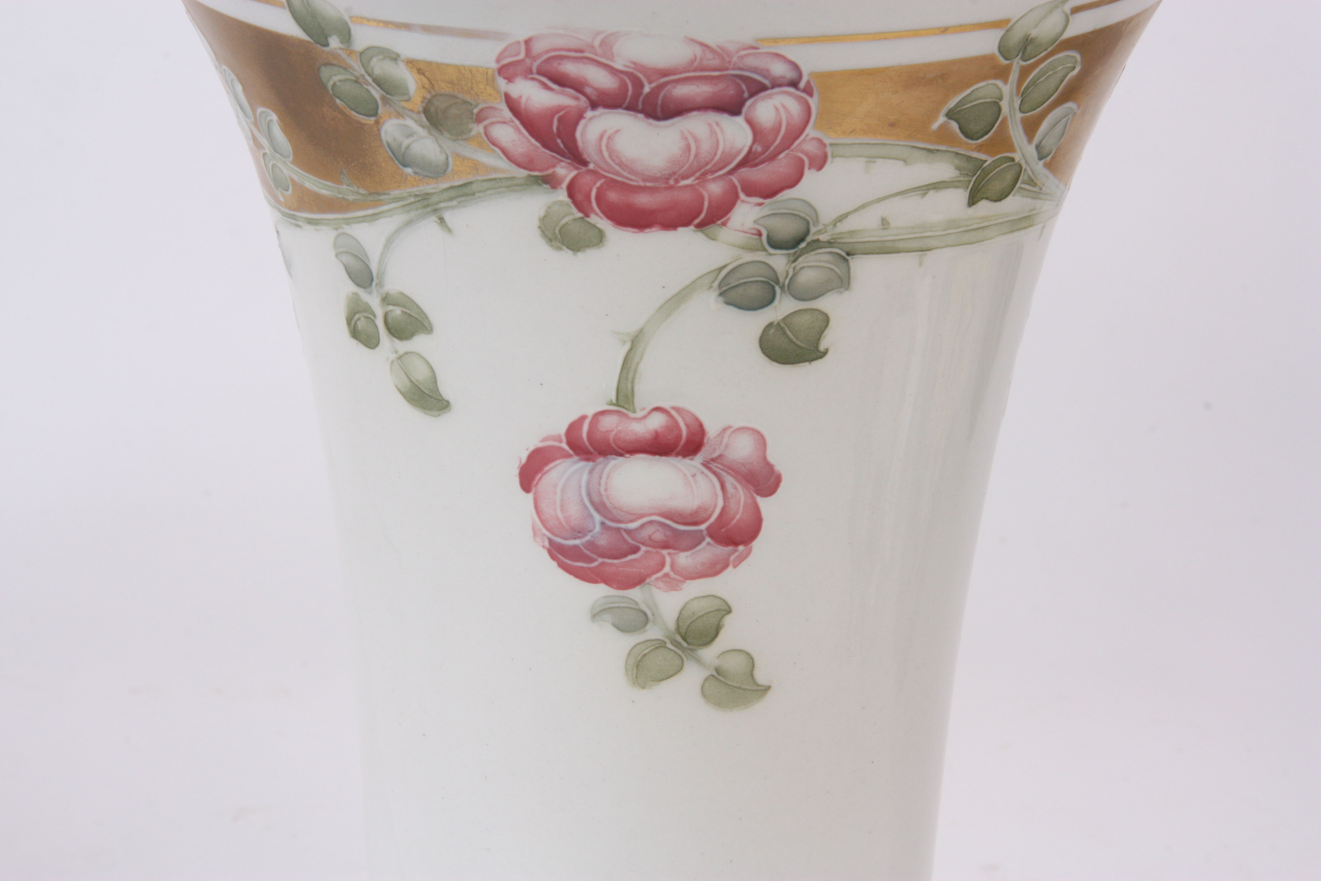 WILLIAM MOORCROFT, A TRUMPET SHAPED MACINTYRE VASE tubeline decorated with Roses garland design - - Image 3 of 5