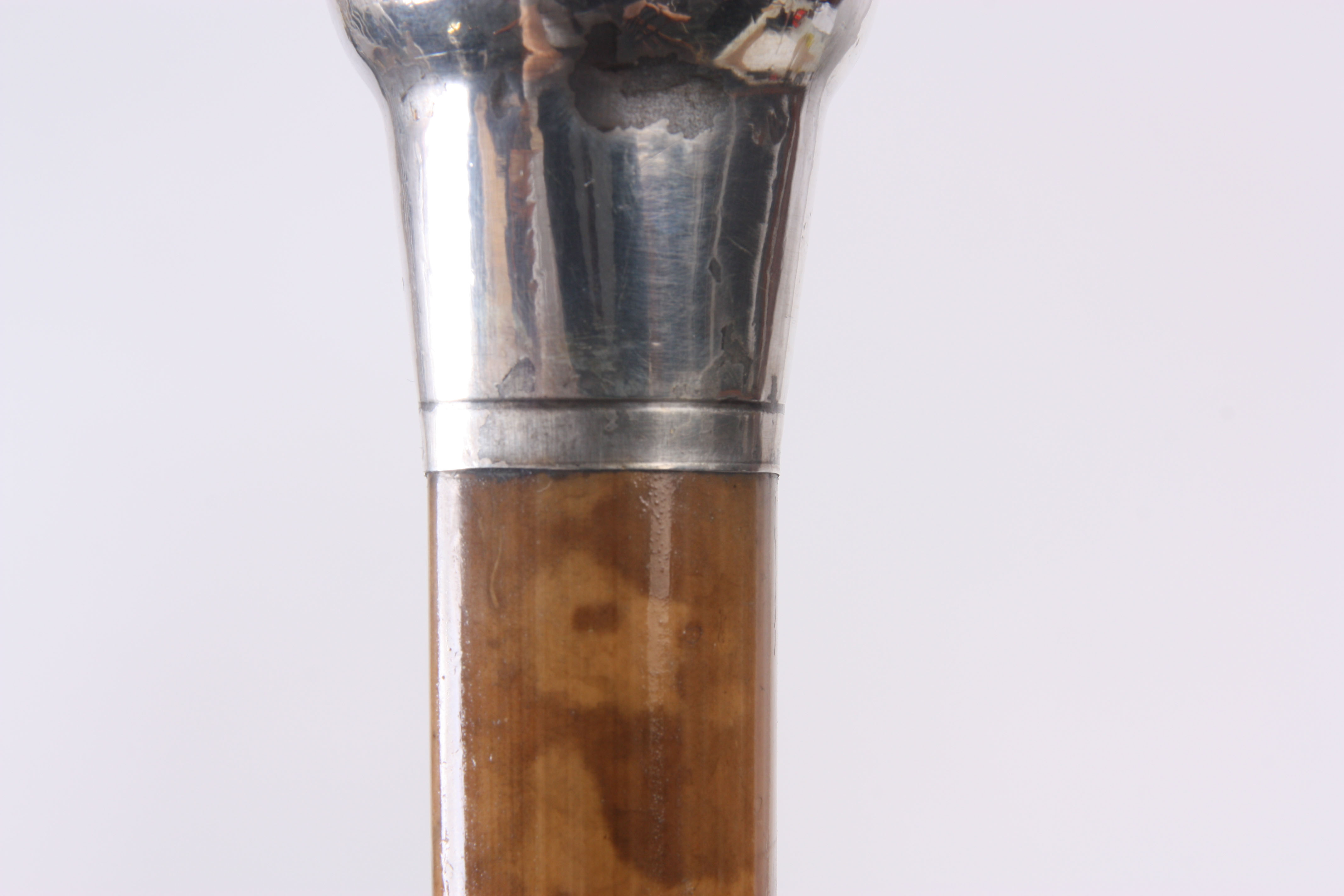 AN EARLY 19TH CENTURY MALACCA SILVER MOUNTED SWORD STICK with engraved steel blade and plain - Image 3 of 7