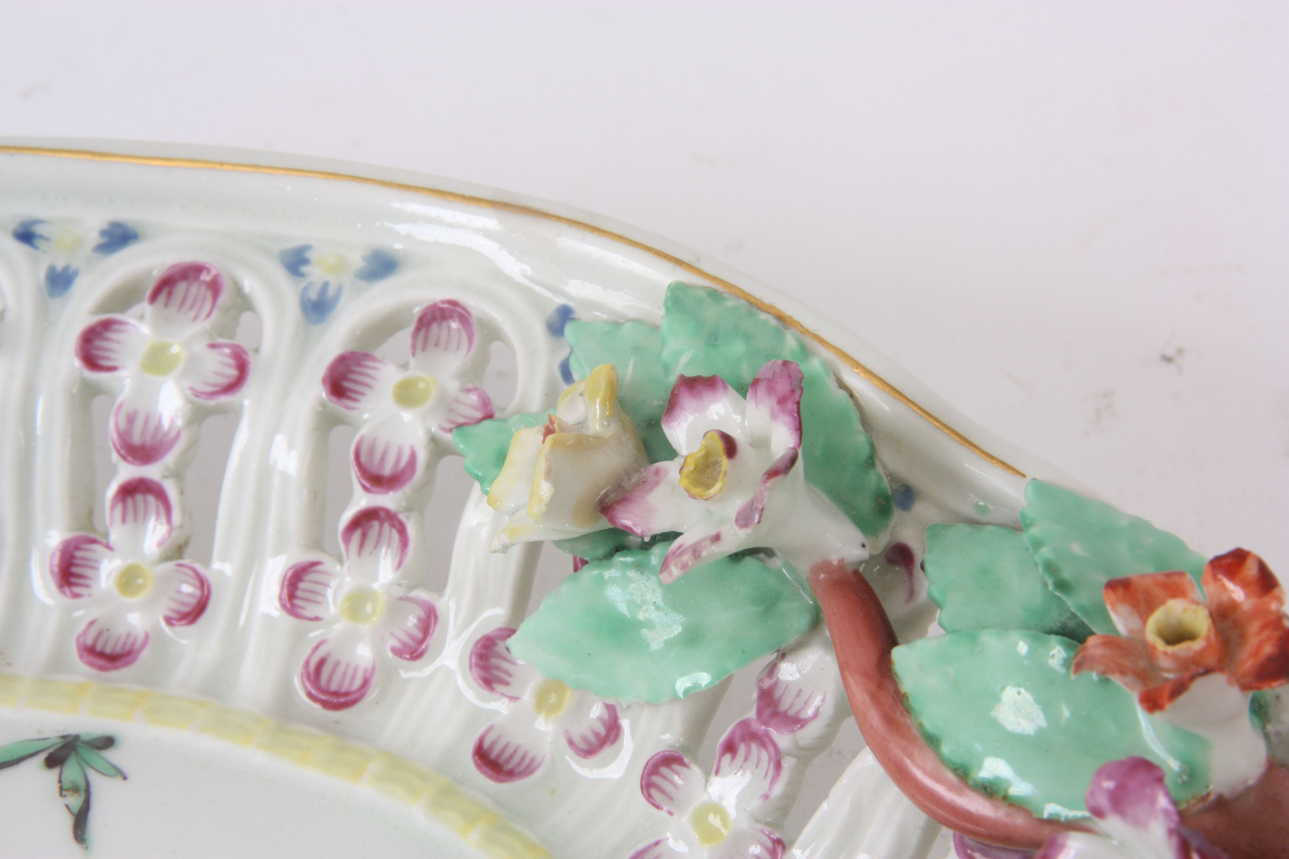 A PAIR OF LATE 18TH CENTURY FIRST PERIOD WORCESTER FACTORY PORCELAIN PIERCED DISHES - Image 6 of 7