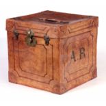 AN EARLY 20th CENTURY LARGE BROWN LEATHER HAT TRUNK with brass lock and hinged lid opening to reveal