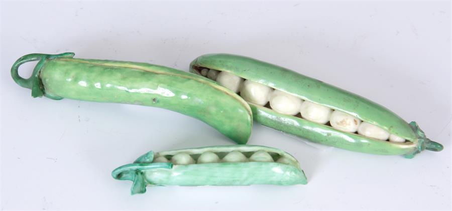 THREE 18TH CENTURY CHELSEA PORCELAIN PEA PODS circa 1755 one closed and two open pods 6cm to 9cm - Image 2 of 6