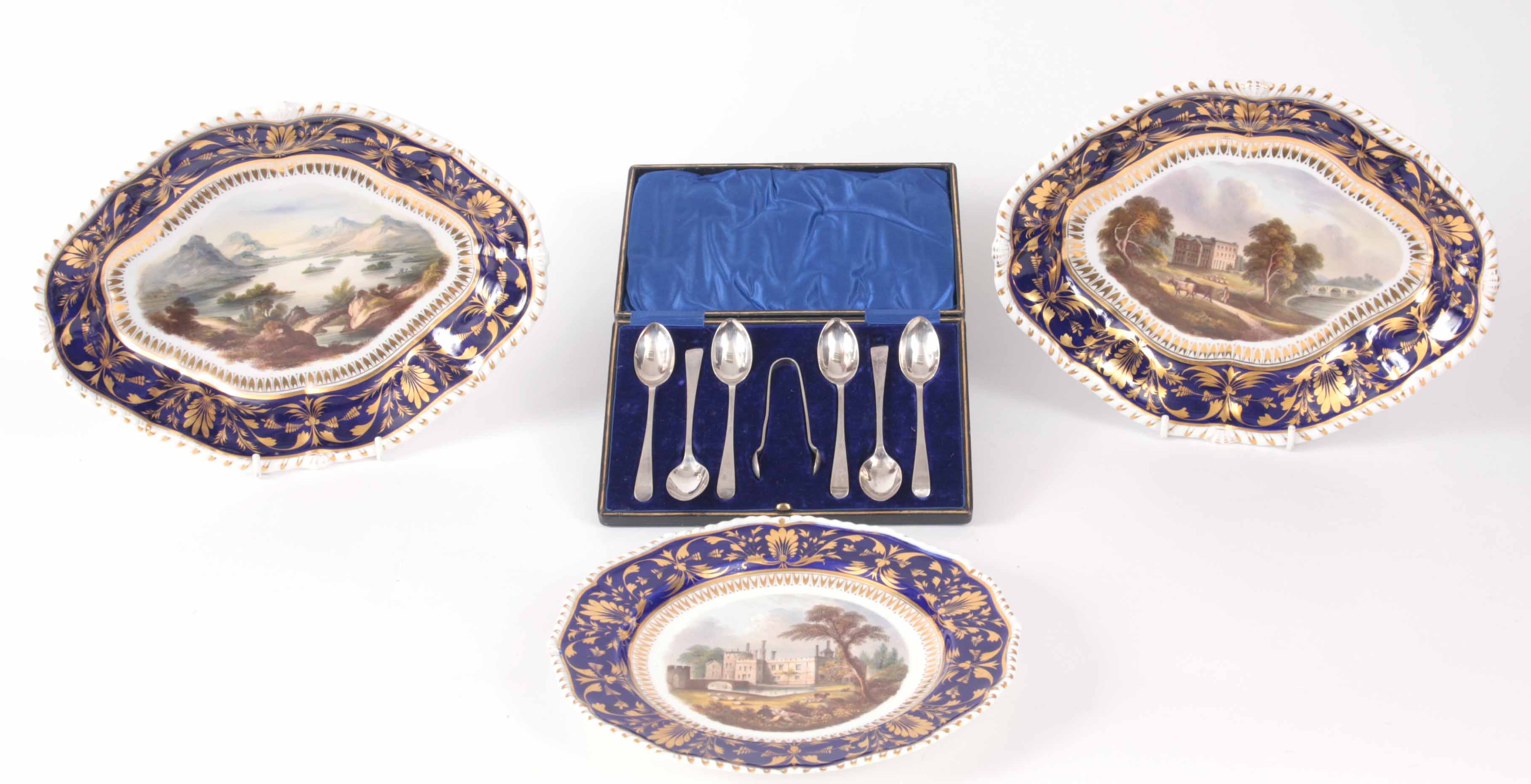 A PAIR OF EARLY 19TH CENTURY SHAPED OVAL BLOOR DERBY DESSERT DISHES AND A MATCHING PLATE each with