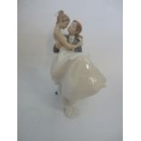 Boxed Lladro 'The Happiest Day' figurine 27cm in Height