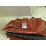 A Gladstone leather bag