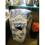 An oriental blue and white hexagonal tall garden porcelain seat (one handle sa/f)