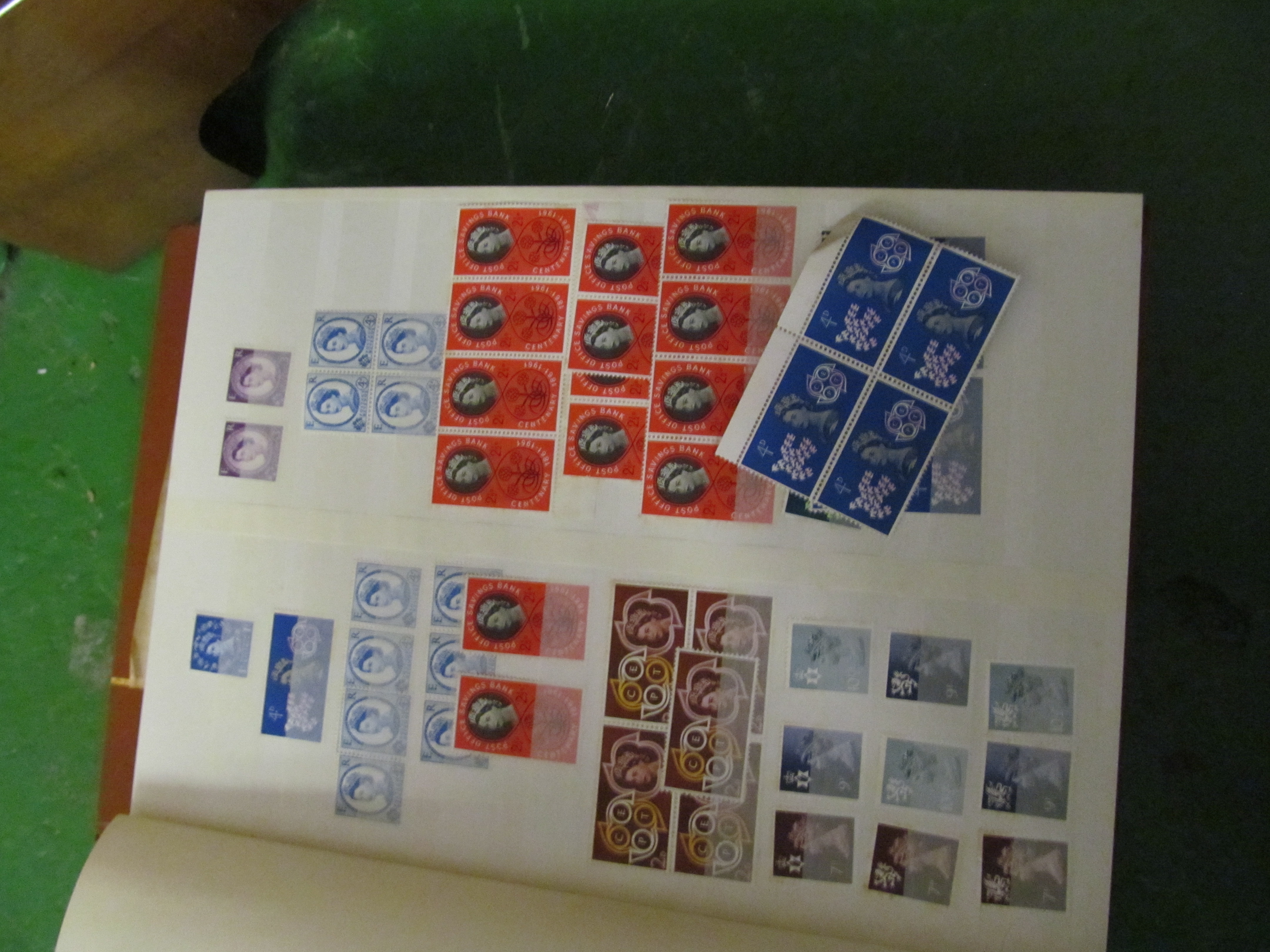 Five Great Britain stamp albums - Bild 8 aus 9