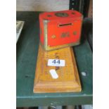 A Wills Honey Cut tobacco cribbage board and an Oxo Edward VIII money box