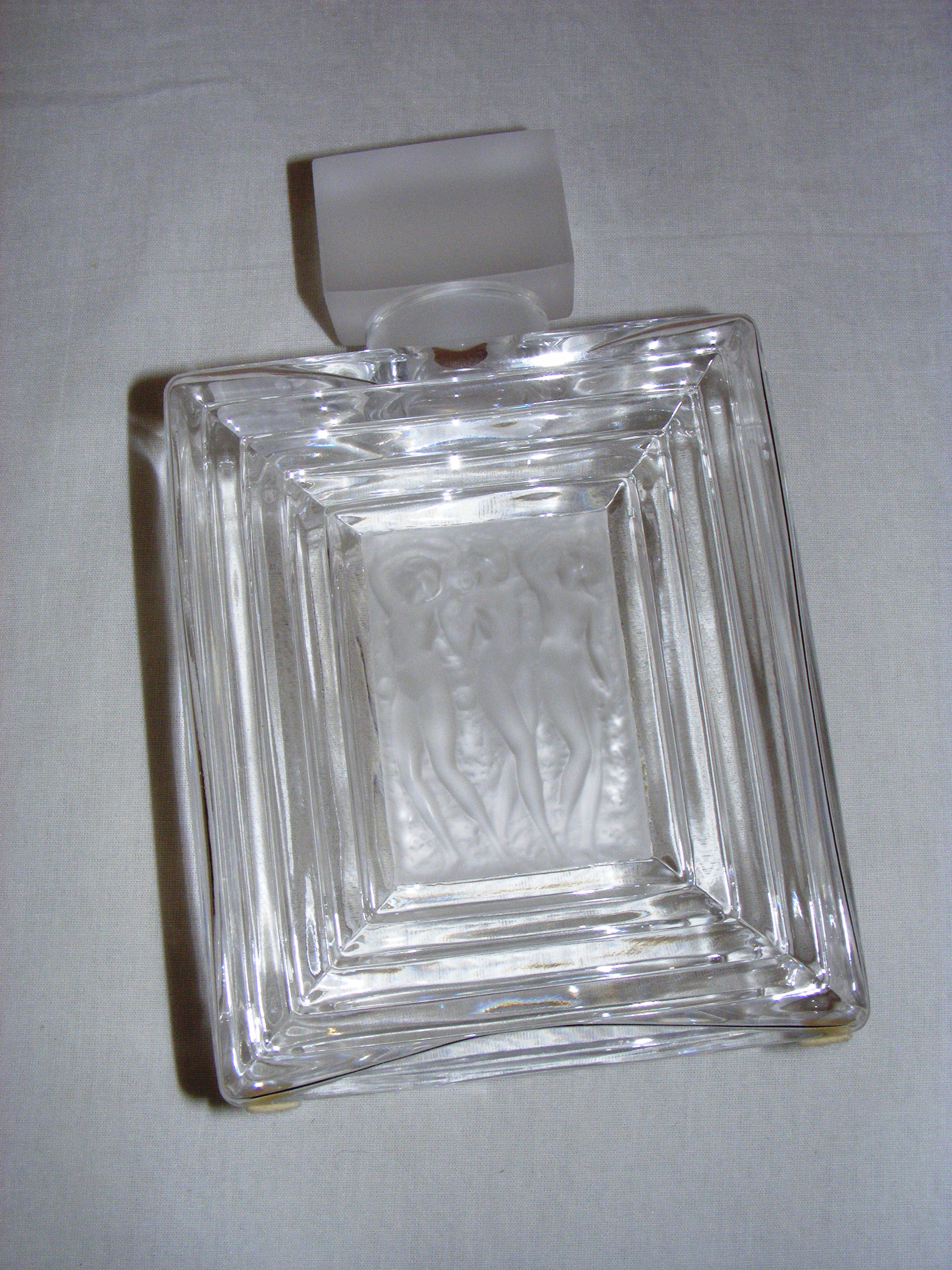 A Lalique Duncan #2 crystal perfume bottle, measuring 8" tall (with stopper). Signed to the base. - Image 3 of 4