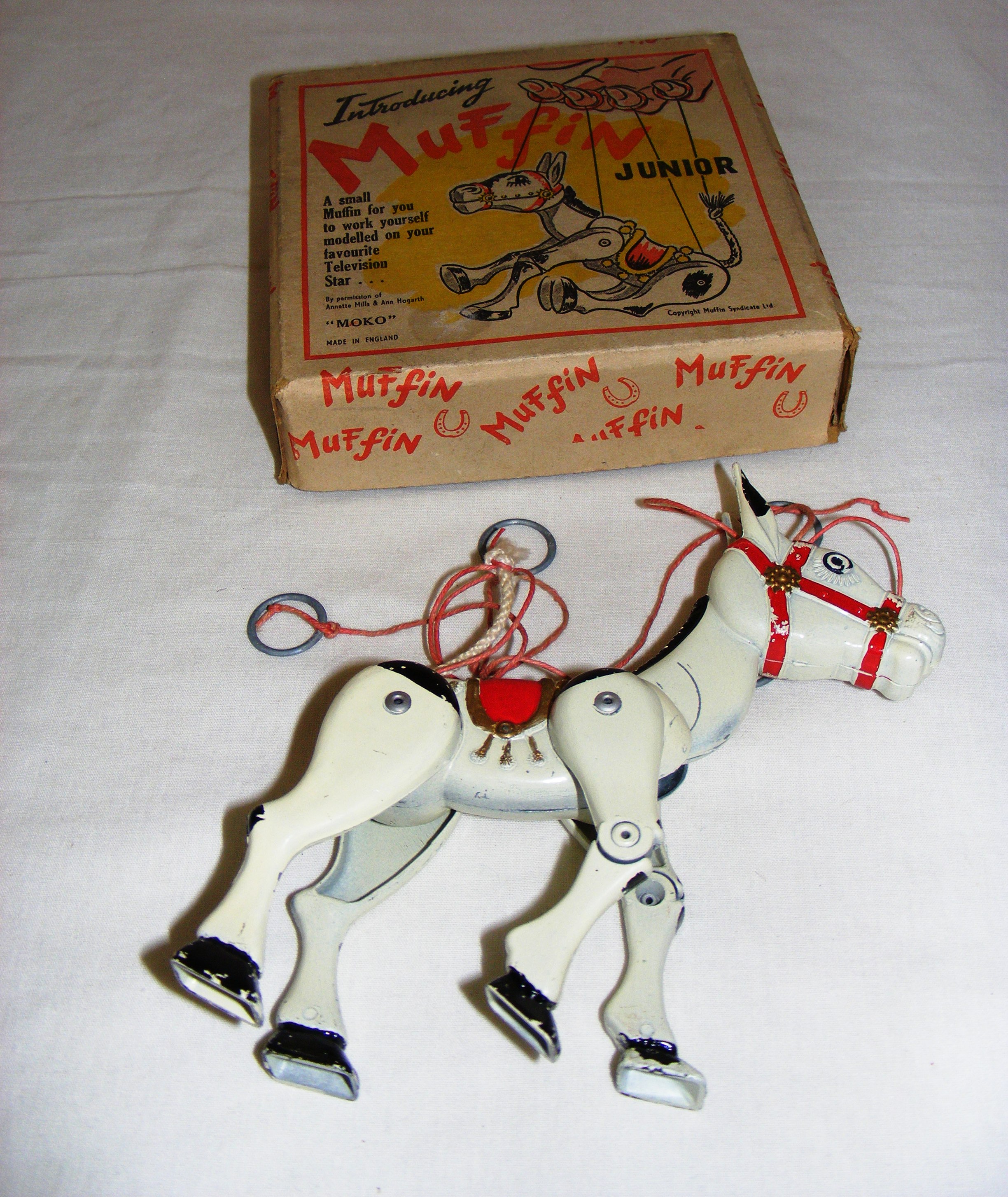 A 1950's Muffin the Mule Junior puppet in original box. - Image 2 of 2