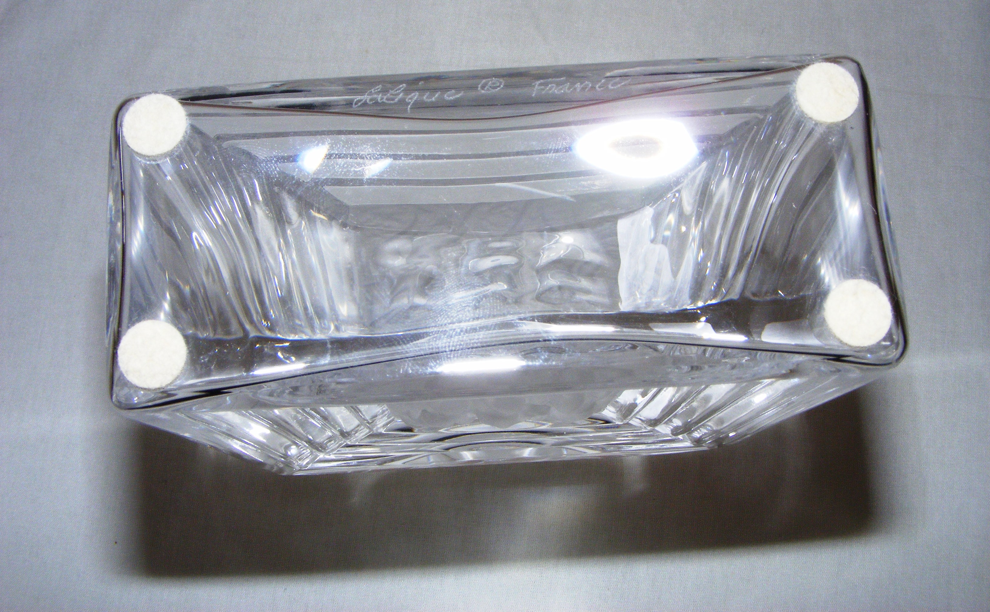 A Lalique Duncan #2 crystal perfume bottle, measuring 8" tall (with stopper). Signed to the base. - Image 4 of 4