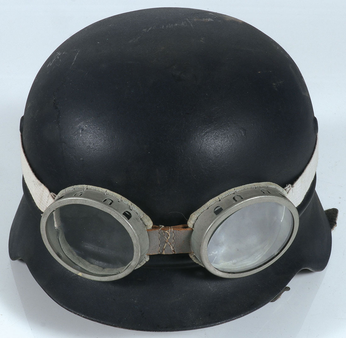 EIGHT GERMAN WWII ITEMS - Image 4 of 7