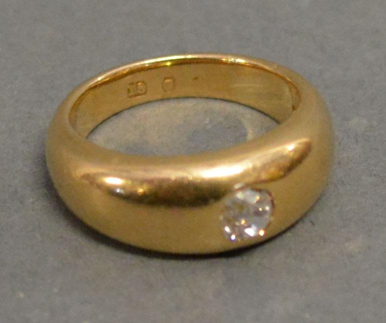 An 18ct. Gold Solitaire Diamond Ring, 10.6gms.
