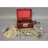 A Collection of Costume Jewellery to include necklaces, brooches and other items