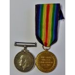 WWI Machine Gun Corps pair to Pte. 2876 H.E. Osborne, War Medal and Victory Medal. GEF