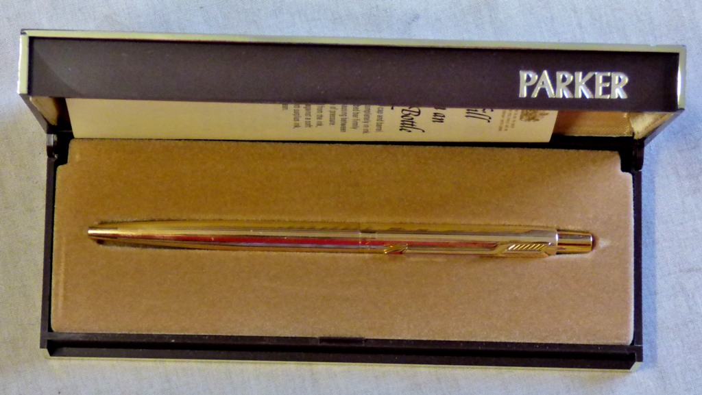 Vintage Parker Classic Polled gold ball pen, boxed as new