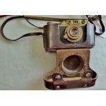 Leica- 1937 Luftwaffe Camera in original leather box in very good condition No.172510.