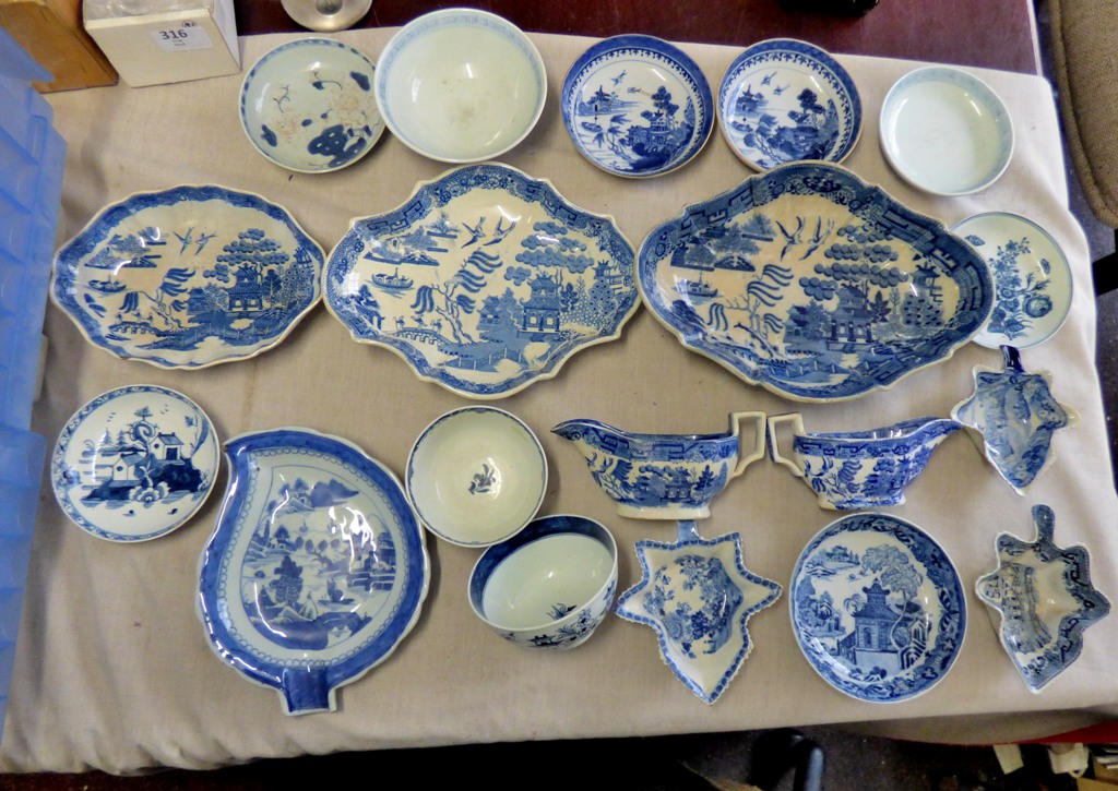 Mixed lot -(2) English pearlware 1820 dishes, transfer print, blue and white 10" x 8"(3) old