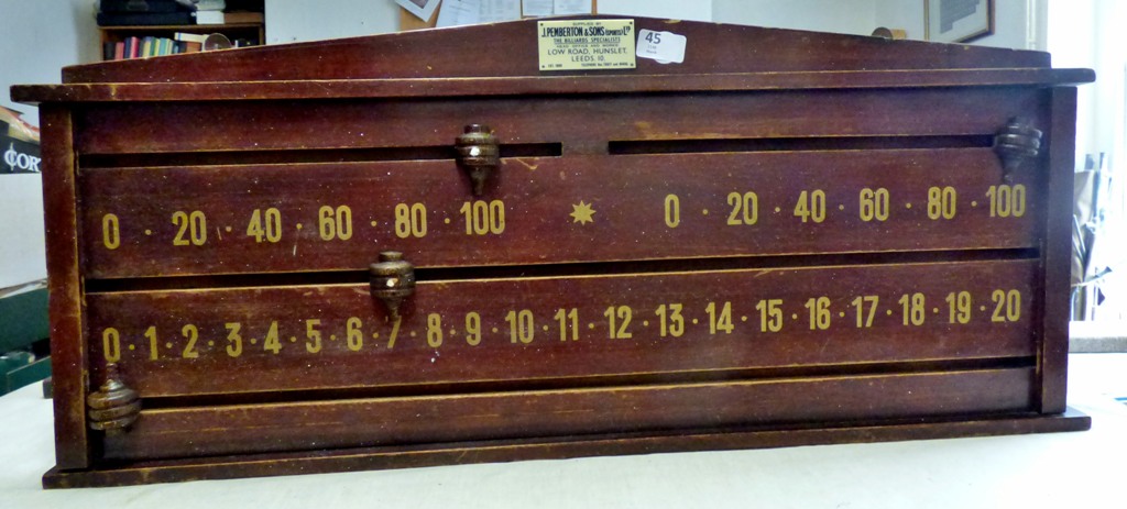 An antique oak and brass score board by J Pemberton + Sons (Sports) Ltd, Leeds -est. 1860 - Image 3 of 3