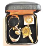 Masonic Gold Ring, Hallmark London 9ct. Approx 5 grams. Box includes cufflinks, the and another