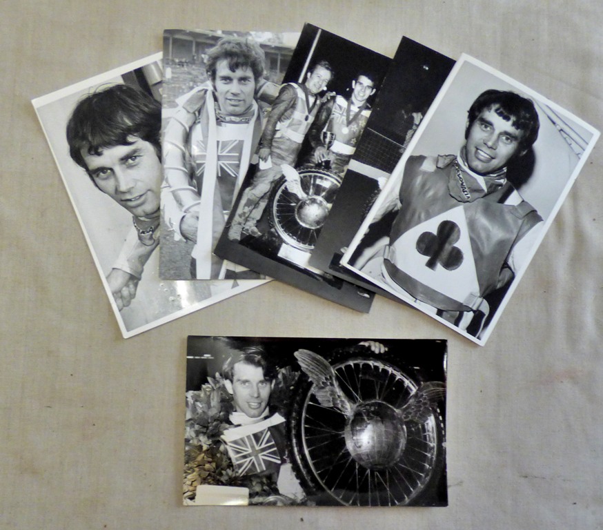 Ian Mauger (6) original 5.1/2 x 3.1/2 photo's, six times world champion.