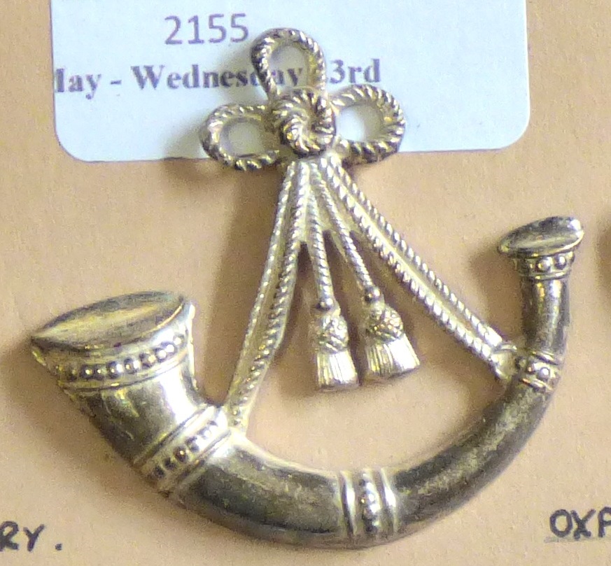 Oxfordshire + Buckinghamshire Light Infantry - w/m,Variant - less solid above bugle