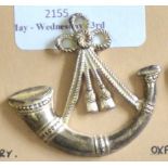 Oxfordshire + Buckinghamshire Light Infantry - w/m,Variant - less solid above bugle