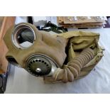 British WWII Gasmask in original carry bag, with spare lenses.