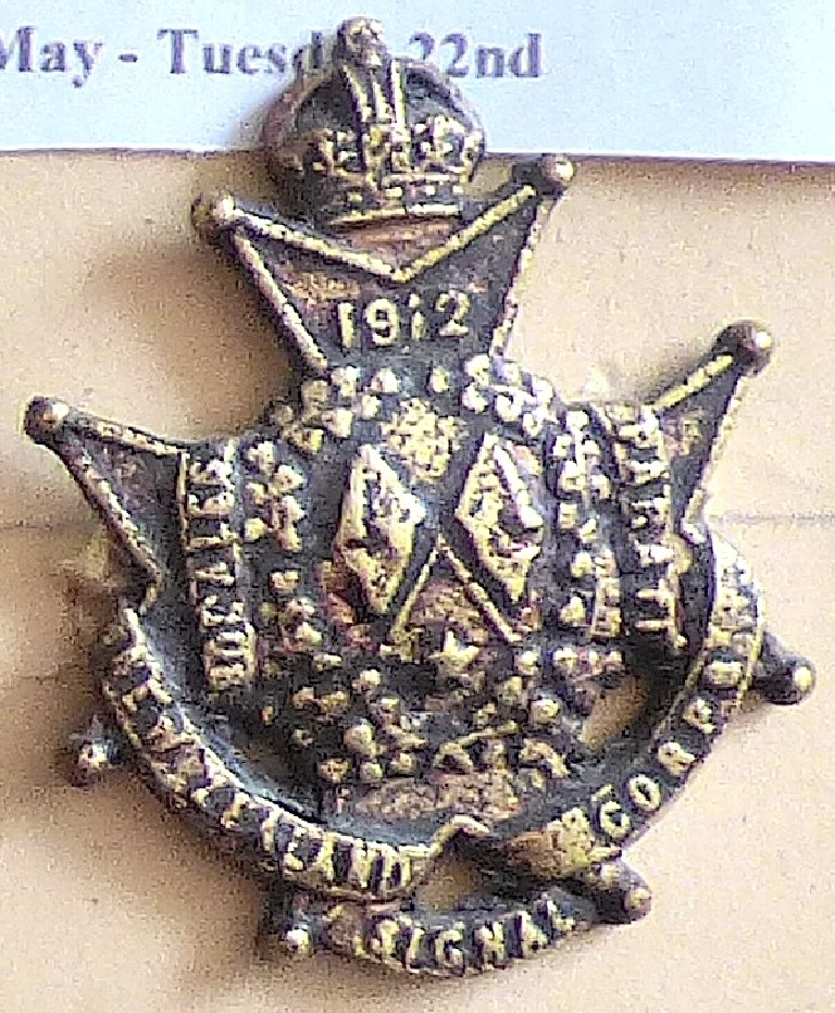 New Zealand - Signal Corps Cap Badge -Bronzed Metal KC