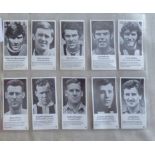 F M Dobson (Confectionery) Newcastle & Sunderland's 100 Greatest Footballers 1982 set 100/100 VG